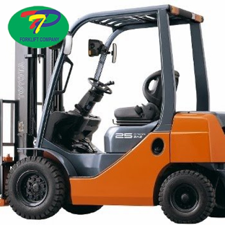 Xe nâng dầu TOYOTA 2.5 tấn